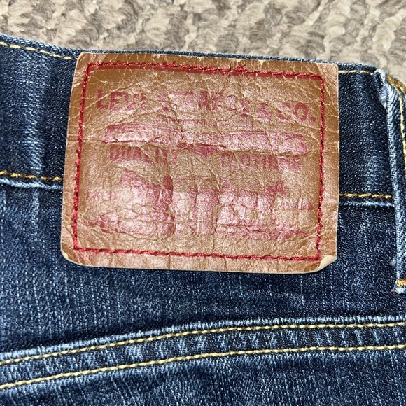 Levi’s the original jeans - 28x30 - Picture 6 of 8